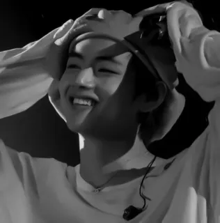 🖤 35600748 ภาพเหมือน, ผู้ชาย, ยิ้ม, ขาวดำ, คน, มีความสุข telegram sticker