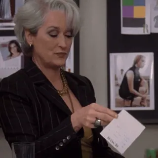 😕 c0ca3689 Miranda Priestly The Devil Wears Prada mode, Meryl Streep, baas, redacteur, werk telegram sticker