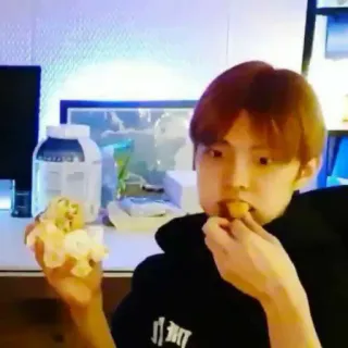 ❄️ 567e5460 吃, 食物, 人, 零食 telegram sticker