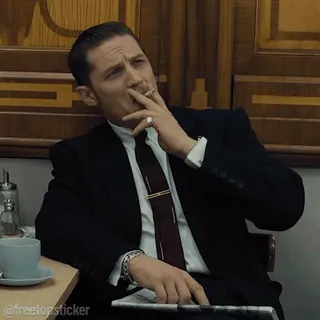 🚬 f209e547 @freetopssticker người đàn ông, hút thuốc, thuốc lá, áo vest, tom hardy telegram sticker