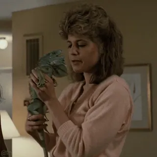 😘 42decec7 ящерица, игуана, женщина, рептилия, питомец, животное telegram sticker