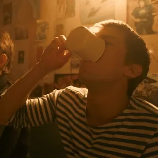 ☕️ 04103ade trinken, kaffee, mann, tasse, drinnen telegram sticker