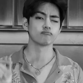 ✋ be6bfdf4 persona, ritratto, faccia, k-pop, cantante, celebrità telegram sticker