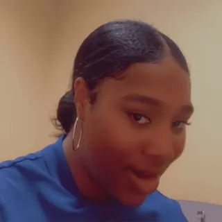 😬 1fb6726f mulher, pessoa, retrato, rosto, adulto whatsapp sticker