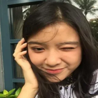 ❄️ 4c8e59b3 femme, asiatique, portrait, personne, sourire, clin d'oeil telegram sticker