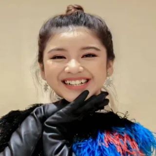 ❄️ e1957b48 femme, fille, sourire, portrait, asiatique telegram sticker