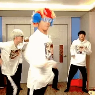 🎈 5d9a3526 เต้นรำ, กลุ่ม, ฉลอง, ปาร์ตี้, ร่าเริง, วิกผมตัวตลก telegram sticker