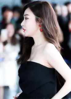 😯 a60a6f47 ผู้หญิง, ภาพเหมือน, ชุดเดรส, แฟชั่น, สไตล์, ความงาม telegram sticker