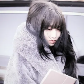 🪐 46bd6a8f woman, girl, portrait, person, hair, gray whatsapp sticker