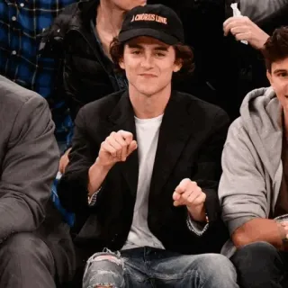 📯 6ad61200 J CHORUS LINE Person, Promi, Hut, Mode, Lächeln whatsapp sticker