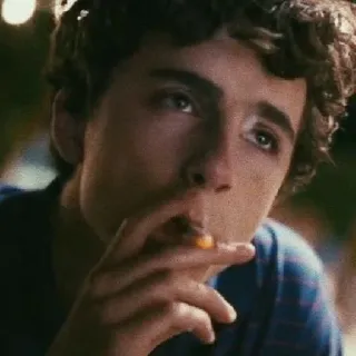 🦇 d5770fdc 吸烟, 香烟, 年轻男子, 提莫西·查拉梅 telegram sticker