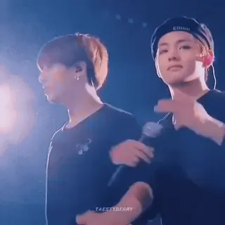🎈 69f00024 TAESTYBERRY kpop, musik, penyanyi, penampilan, konser, idola whatsapp sticker