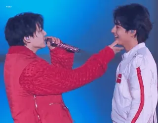 😊 ae56618d 공연, K팝, 음악, 노래, 콘서트, 무대 telegram sticker