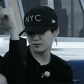🫀 292ed2fa NYC person, hat, black, earring, new york telegram sticker