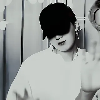 🫀 aa435025 person, hat, finger, middle finger telegram sticker