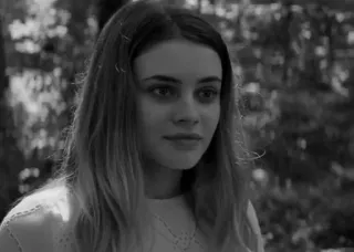 🔗 cbf6adcf mujer, retrato, blanco y negro, cara, persona telegram sticker