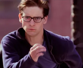 🏃‍♂️ 6e21413e Peter Parker Spider-Man peter parker, spider-man, tobey maguire, film, attore, occhiali, corsa whatsapp sticker