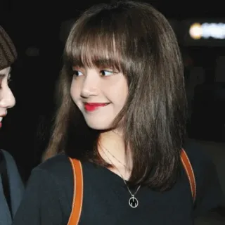 ☁️ f732ec86 Lisa Lisa, K-pop, 歌手, 名人, Blackpink, 偶像, 音乐, 肖像 telegram sticker