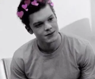 🌟 e2acccc6 Porträt, Mann, Herzen, Grau, Gesichtsausdruck, Gesicht whatsapp sticker