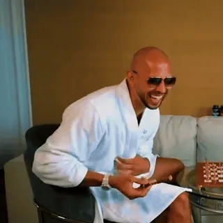 🤝 417dbcb9 Andrew Tate Andrew Tate, nhân vật gây tranh cãi, người nổi tiếng trên mạng xã hội, người có ảnh hưởng, đàn ông, hói đầu telegram sticker