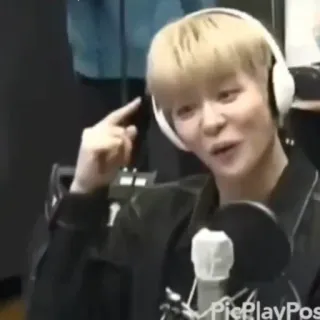 🤔 1f8e6f27 telegram sticker