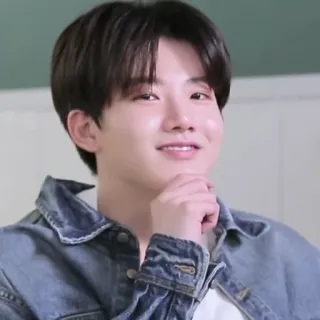 🤔 80b1000c persoon, man, portret, glimlachend, spijkerjas telegram sticker