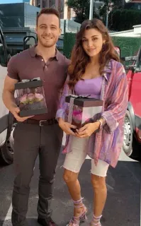 👫 5041a424 คู่, ผู้ชาย, ผู้หญิง, ของขวัญ, ภาพเหมือน, คนดัง telegram sticker