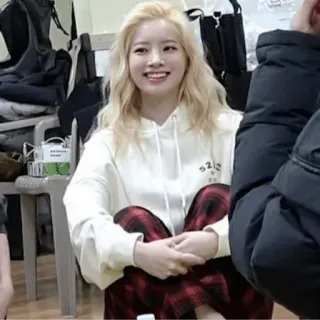 😀 04c522d6 telegram sticker