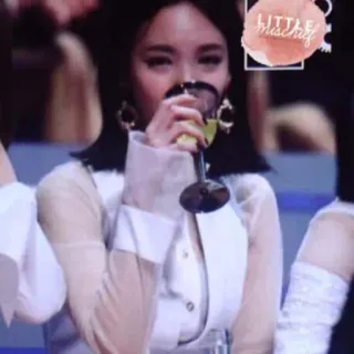 🥛 41e4d946 little mischief mulher, bebida, kpop, fofo, brincos telegram sticker