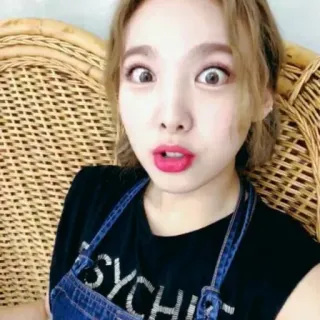 😳 f8ff1983 telegram sticker