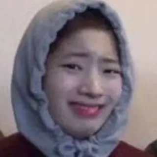 😬 4259d1b4 person, frau, hoodie, gesicht, meme, lustig telegram sticker