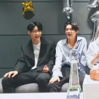 📖 637a50ff telegram sticker