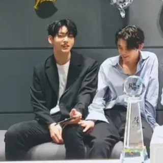 📖 aad9565e telegram sticker