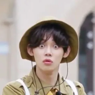 ☁️ cca5b6e3 pessoa, chapéu, engraçado, assustado whatsapp sticker