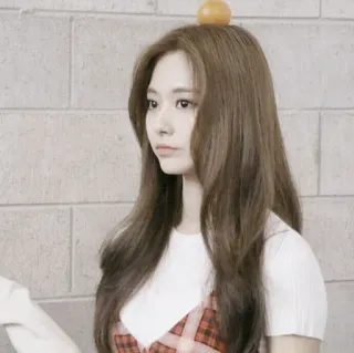 🖱 36d6ed2d kobieta, portret, osoba, dziewczyna, słodki, pomarańczowy, koreański telegram sticker