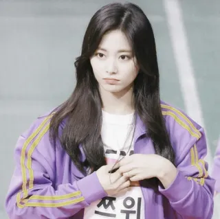 🖱 8f9f3806 Tzuyu 쯔위 kpop, tzuyu, twice, piosenkarka, celebrytka, kobieta telegram sticker