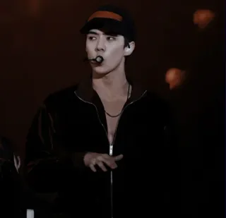 🐺 a089c27f 남자, k팝, 가수, 배우, 연예인, 출연자 whatsapp sticker