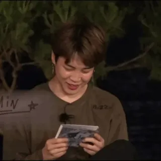 🥙 624b376a MIN orang, pria, membaca telegram sticker