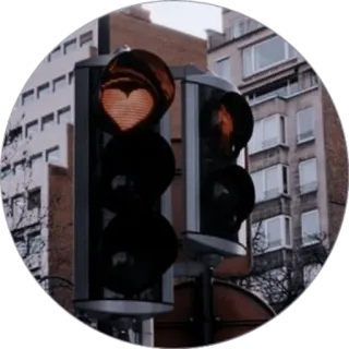 💭 ad1a1fbf lampu lalu lintas, hati, urban, cinta, kota, jalan, lampu merah, romansa telegram sticker