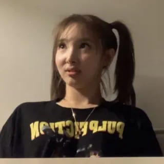 🥢 7ba1b069 PERFECTION woman, portrait, young woman, k-pop, twice, nayeon whatsapp sticker