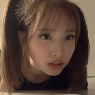 🥢 b0cbb0dc woman, portrait, selfie, korean, female, girl, young woman whatsapp sticker