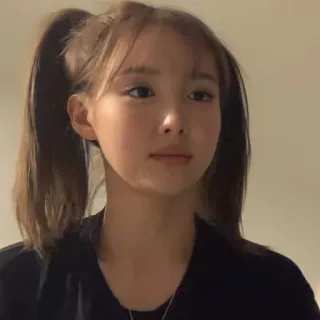 🥢 bfccc037 woman, portrait, girl, teen, person, selfie whatsapp sticker