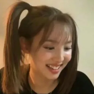 🥢 e8c828e9 woman, portrait, smile, person, face whatsapp sticker