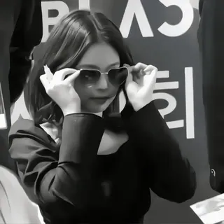 🧄 242a972b whatsapp sticker