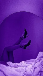 💜 742f0ca9 piernas, tacones, moda, dormitorio, morado, glamour whatsapp sticker