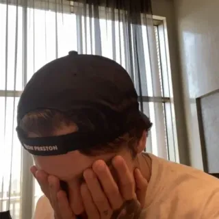 ❤️‍🩹 09dc340c HERON PRESTON หมวก, แฟชั่น, สไตล์, หมวกแก๊ป, เครื่องประดับ, เสื้อผ้า telegram sticker