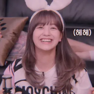 🌷 63c52c1e  (헤헤) 女性, 笑顔, うさ耳, 可愛い, ポートレート, 元気, K-POP telegram sticker