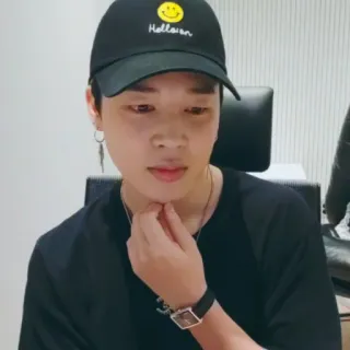 🪐 770fc76c Helloven smile, man, hat, black, person, kpop telegram sticker