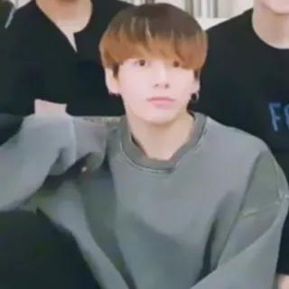 🪐 887819ef person, portrait, man, casual, indoor, looking at viewer telegram sticker