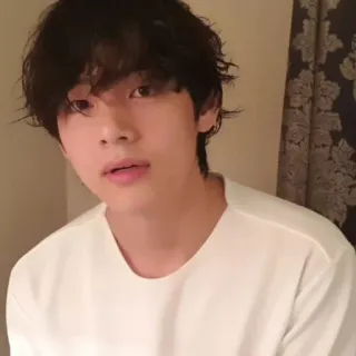 🪐 d3c1bdde V K-pop, singer, portrait, man, idol telegram sticker